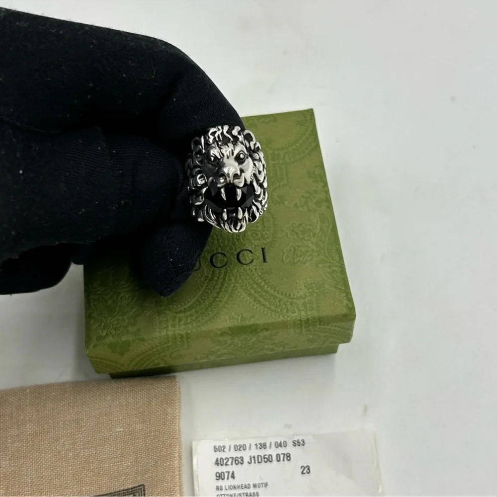 Men’s Gucci iconic Lionhead ring size 10 made in Italy